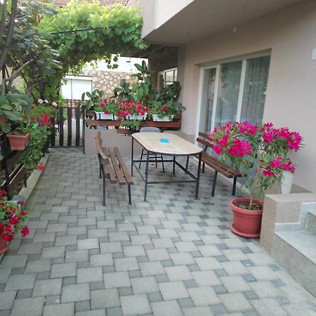 Petroski Apartments โอครีด ภายนอก รูปภาพ