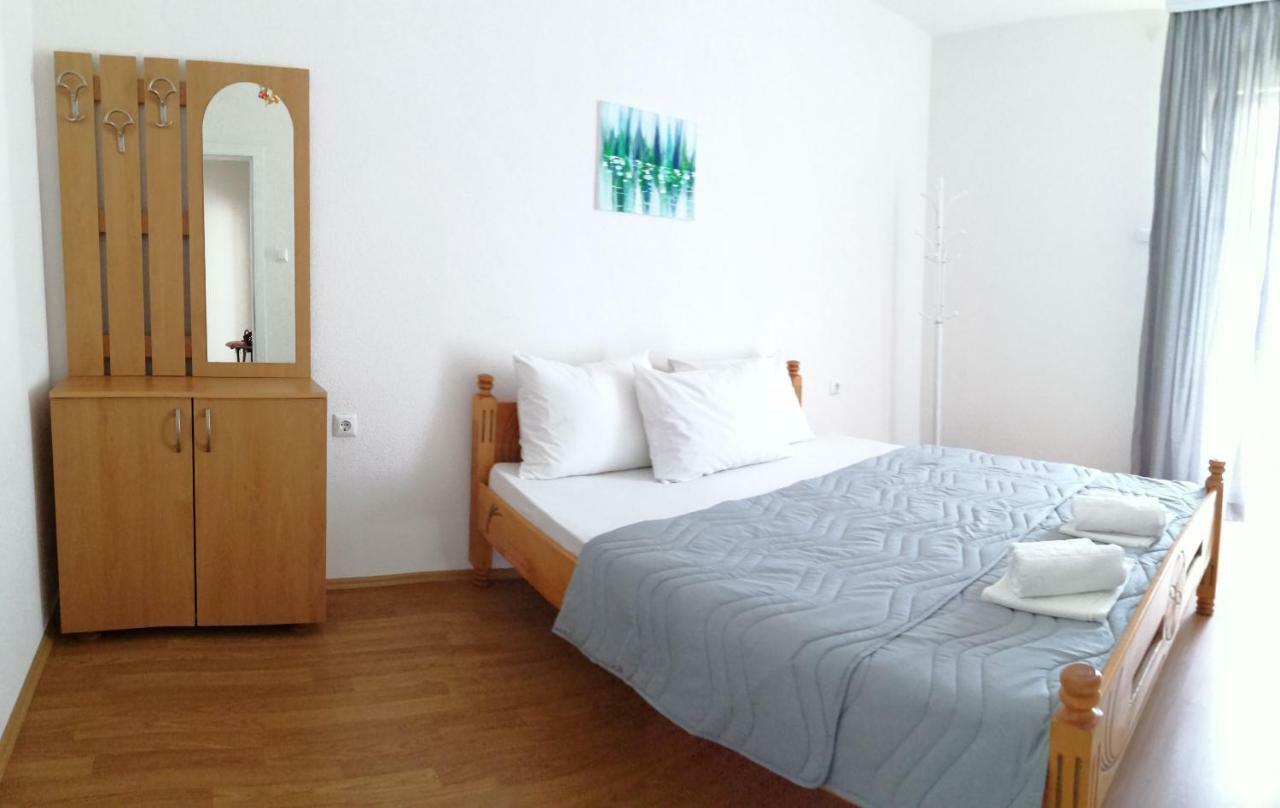 Petroski Apartments โอครีด ภายนอก รูปภาพ